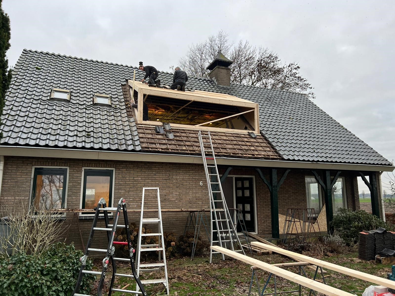 Dakkapel met badkamer in Heemserveen